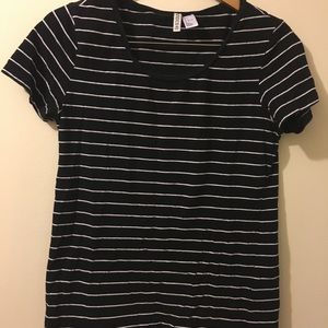 H&M tee